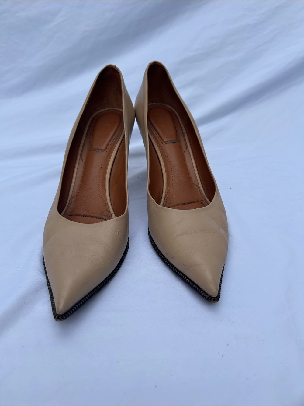Givenchy Beige Pointed-Toe Leather Pumps size 11 - Picture 2 of 9